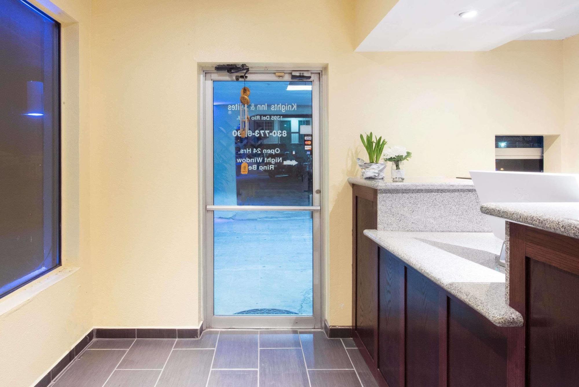 Executive Inn & Kitchenette Suites-Eagle Pass Zewnętrze zdjęcie
