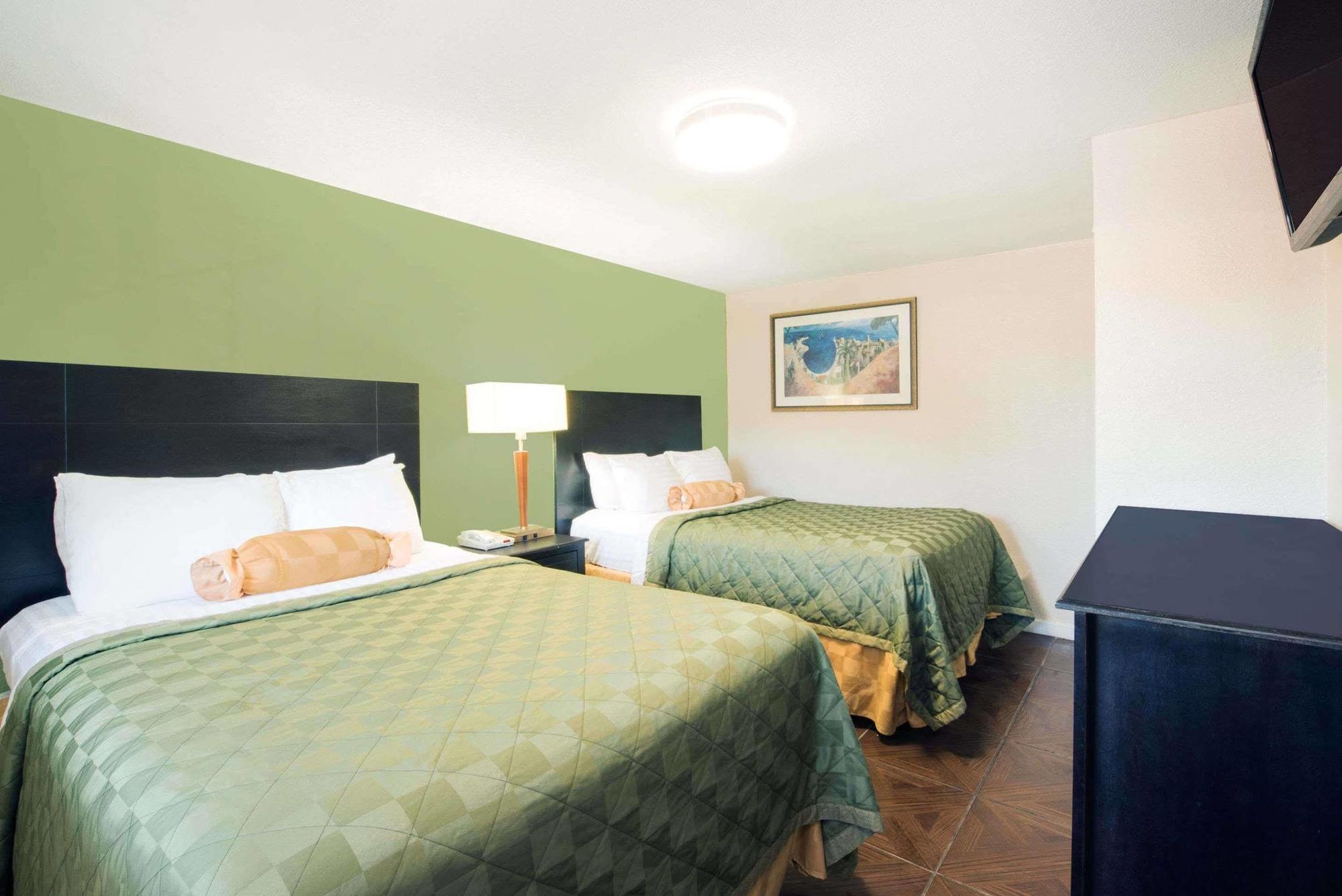 Executive Inn & Kitchenette Suites-Eagle Pass Zewnętrze zdjęcie