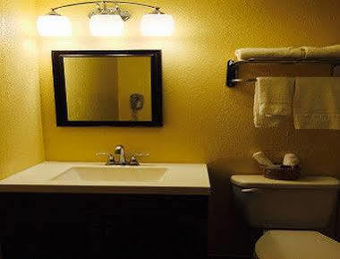 Executive Inn & Kitchenette Suites-Eagle Pass Zewnętrze zdjęcie